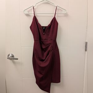Elegant Burgundy Spaghetti Strap Dress